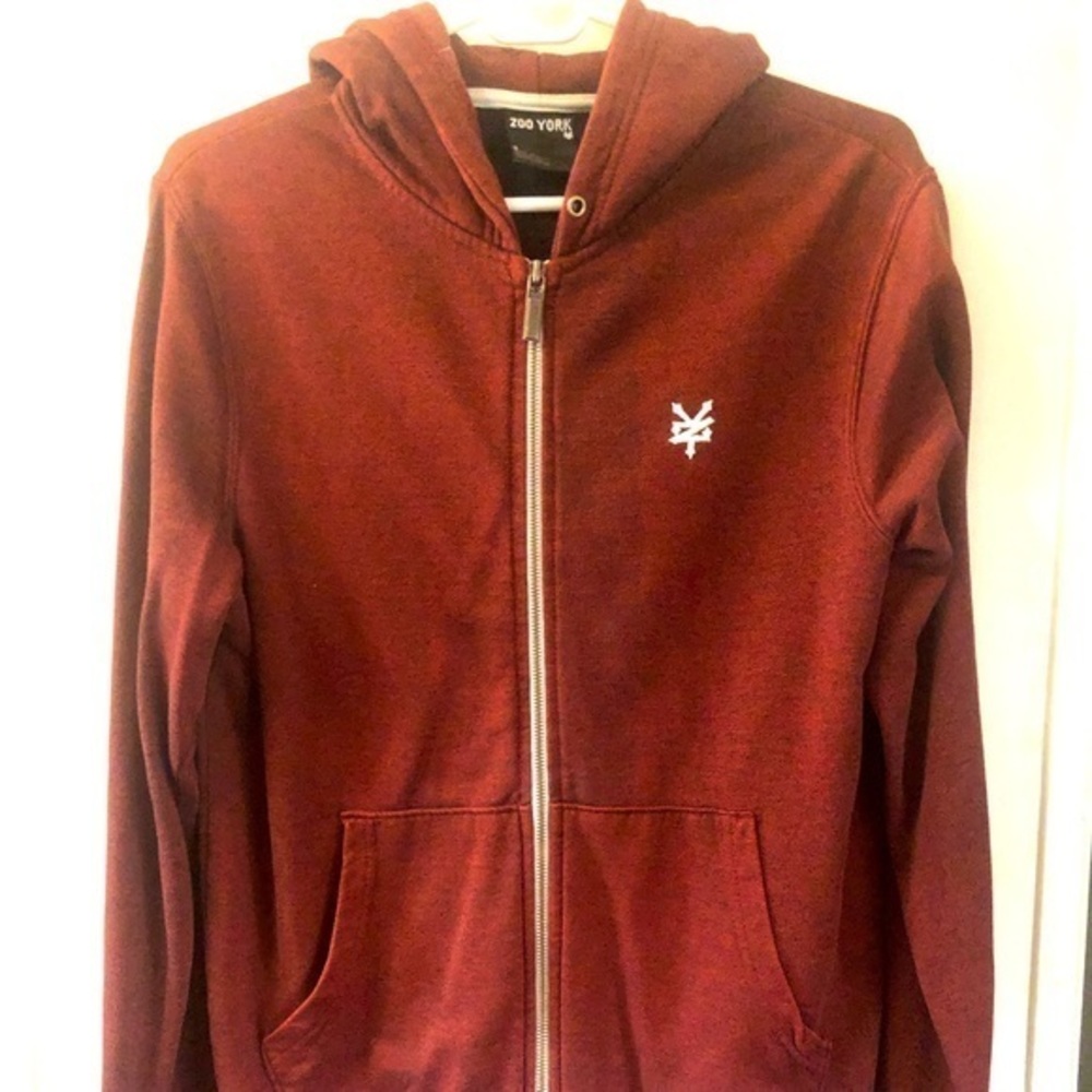 Zoo York zip up hoodie sweatshirt in burgundy red in size Small 60/40 cott/poly
